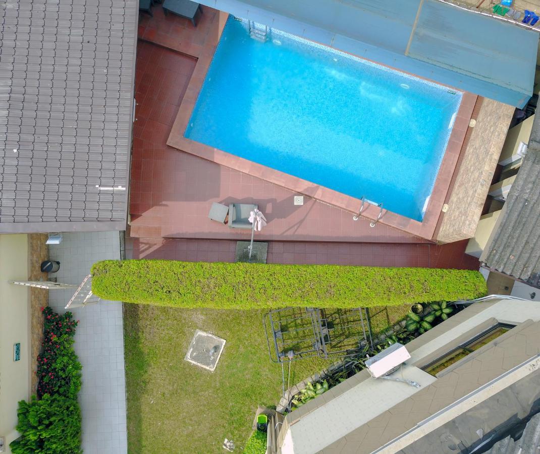 Ksf Place Alaka Lagos Luaran gambar