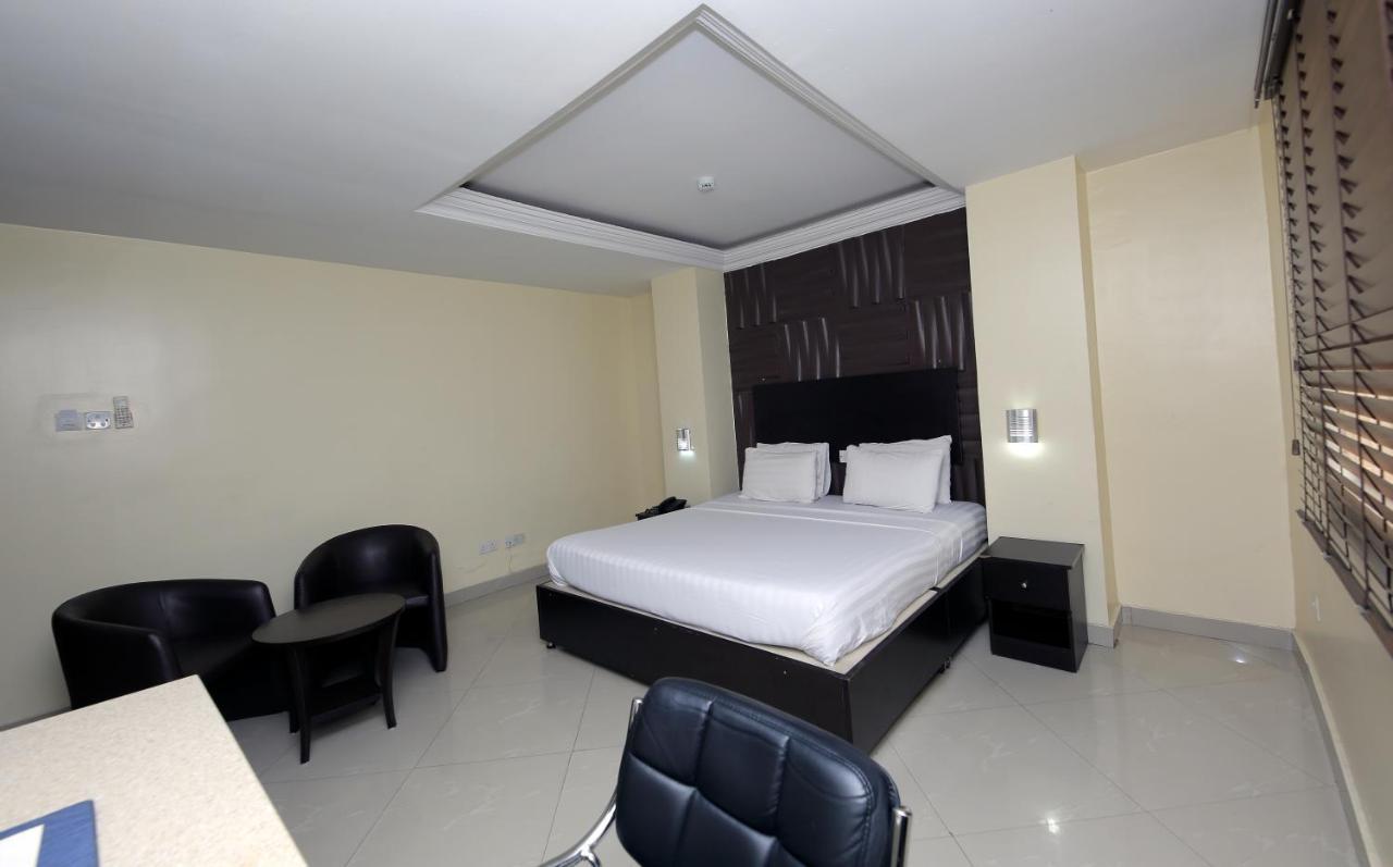 Ksf Place Alaka Lagos Luaran gambar